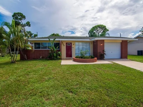 226 SW Reynolds Ave, Port Saint Lucie, FL 34983