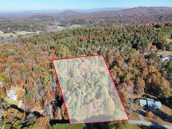 4 Lance Crossing Rd, Blairsville, GA 30512