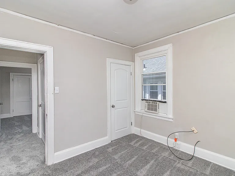 926 Mount Hope Ave #2 — Photo 15