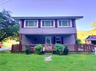 7742 Coal River Rd, Comfort, WV 25049