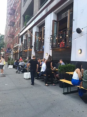 Rented by William K. Schwartz & Associates Inc. | media 6