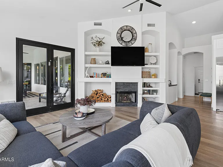 1465 W Island Cir — Photo 39