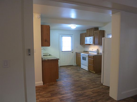 5th image of 211 Stribling Ave #2