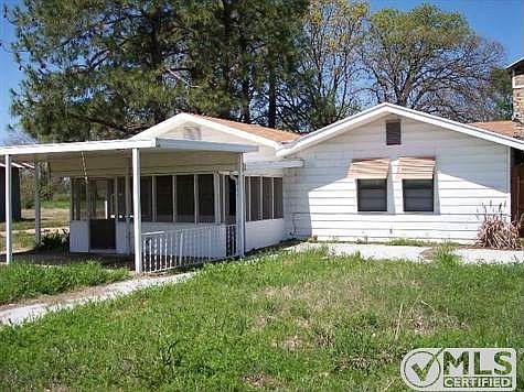2nd image of 8552 Farm Road 69 N