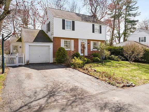 2nd image of 28 Barnesdale Rd