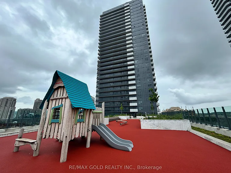 5105 Hurontario St #809 — Photo 39