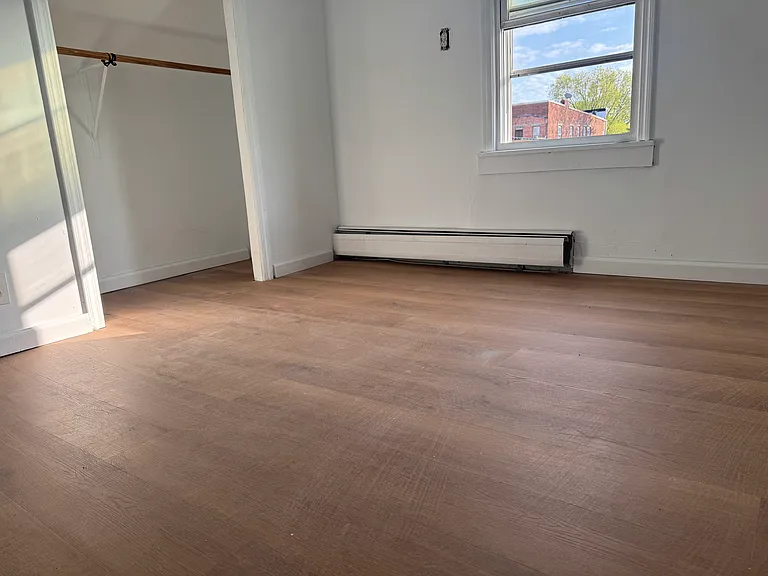22 Doremus St #2 — Photo 5