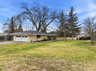 622 Pickens Rd, Yakima, WA 98908
