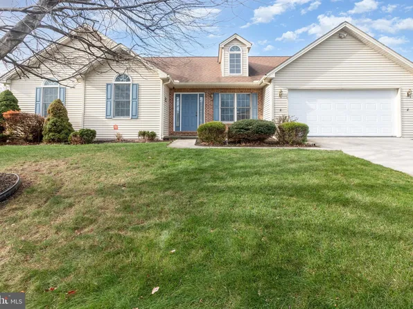 15 Kower Ct, Mechanicsburg, PA 17055
