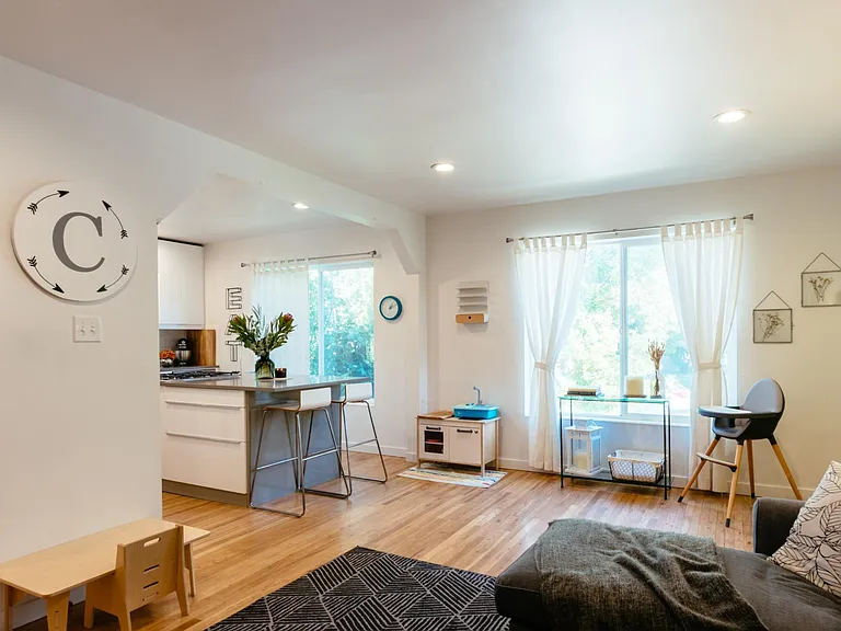 1382 E Emerson Ave — Photo 5