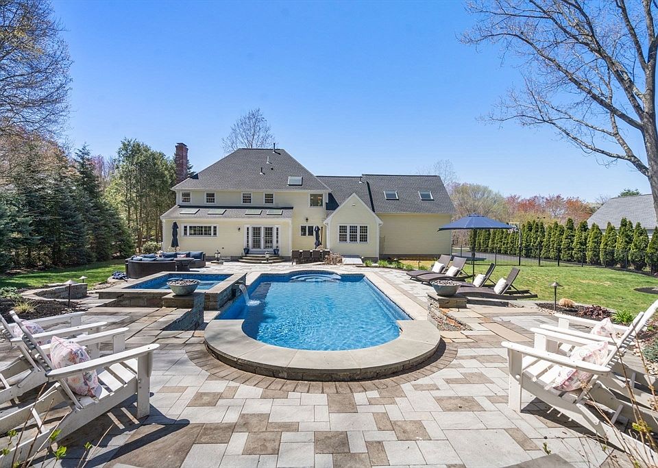 17 Kendall Dr, Westborough, MA 01581 | Zillow