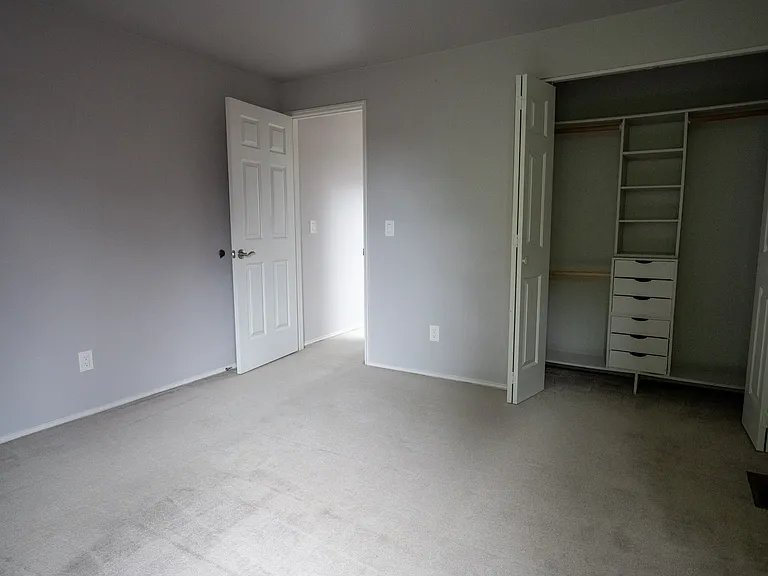 Upstairs bedroom 2