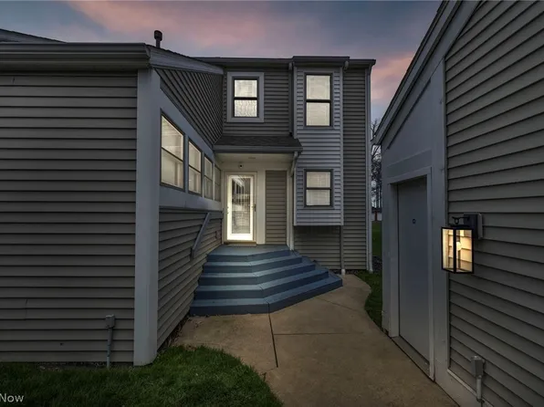 1263 Stardust Ave NW, Canton, OH 44708