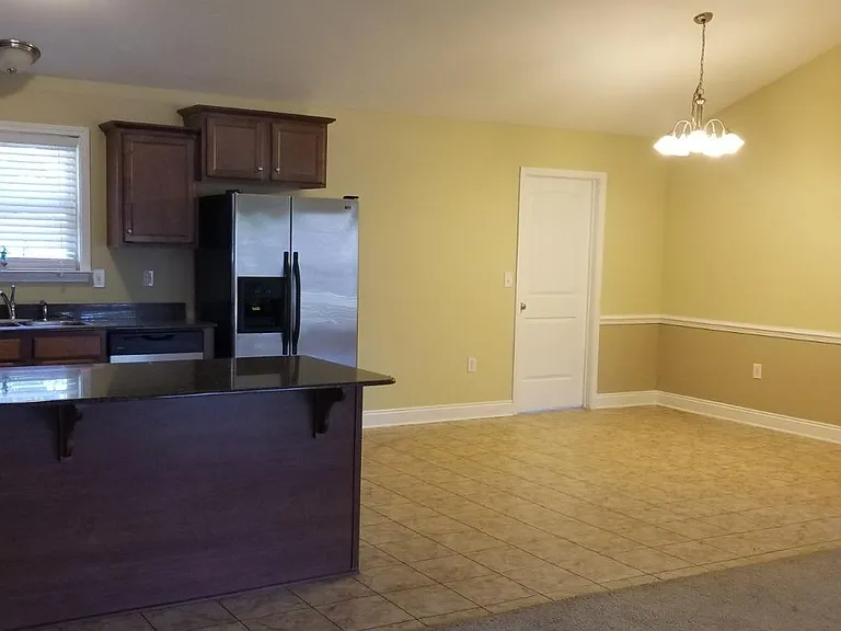9718 Estate Dr — Photo 8