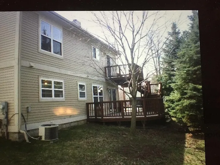890 Huntclub Blvd — Photo 19