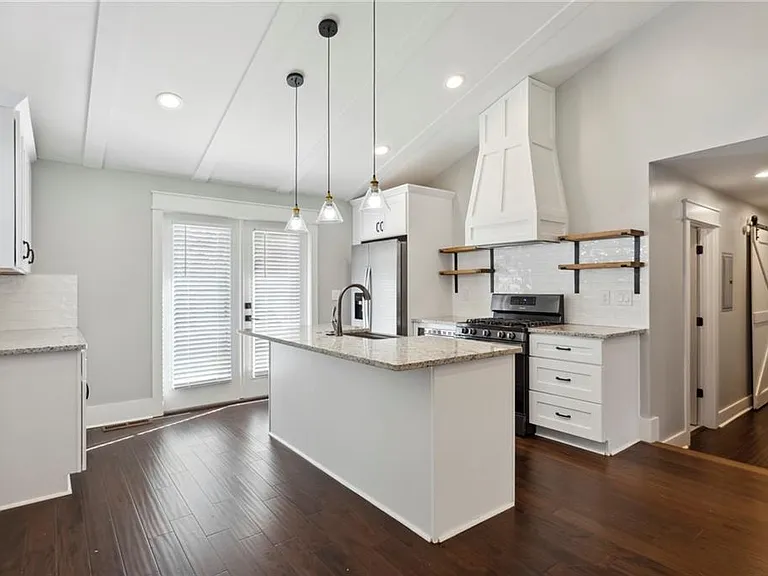 3258 Highland Dr SE — Photo 17