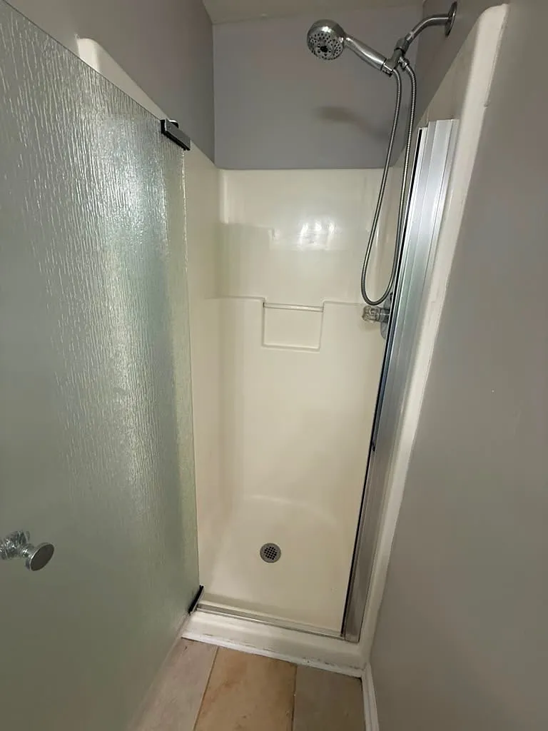 5 bed, 3228 sqft, $2,600 — Photo 2