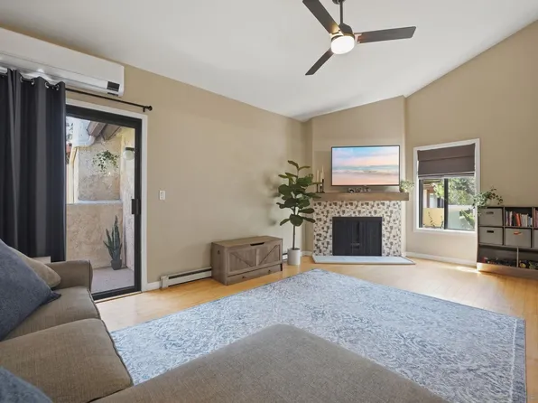 13768 Ruette Le Parc Unit C, Del Mar, CA 92014