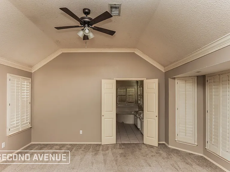 2404 Liles Ln — Photo 11