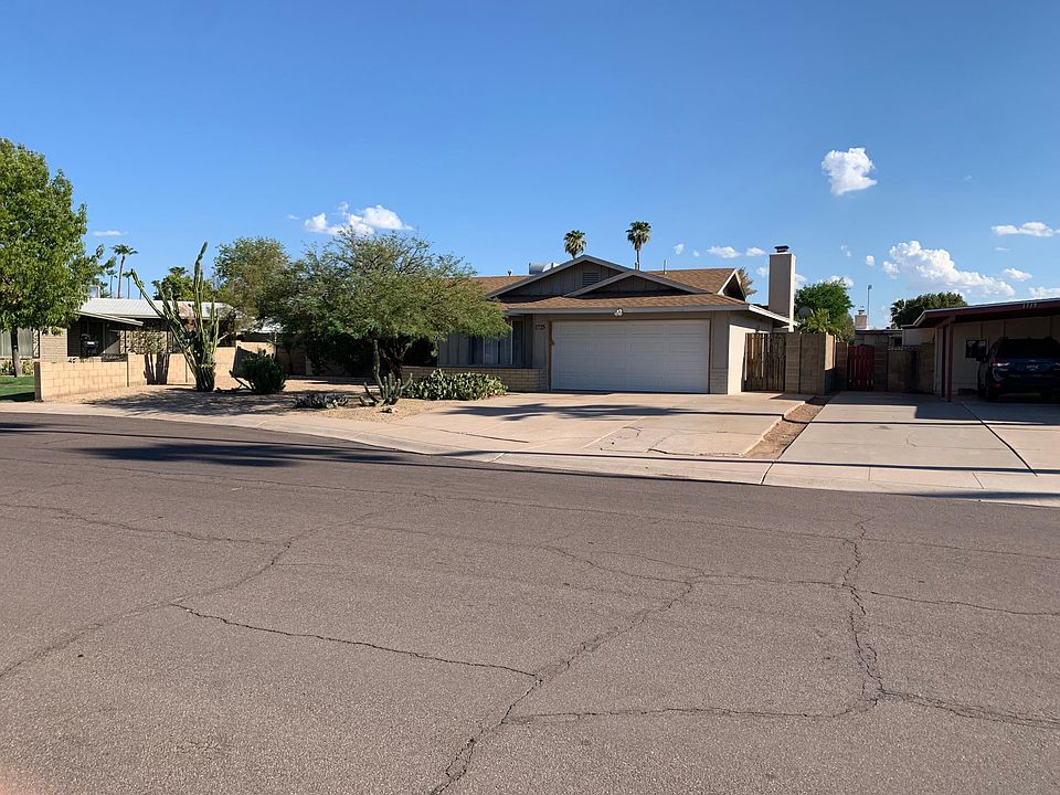Front of property view
