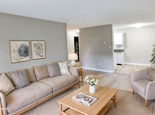 Greenwood Gardens, Surrey, BC V3R 1M5