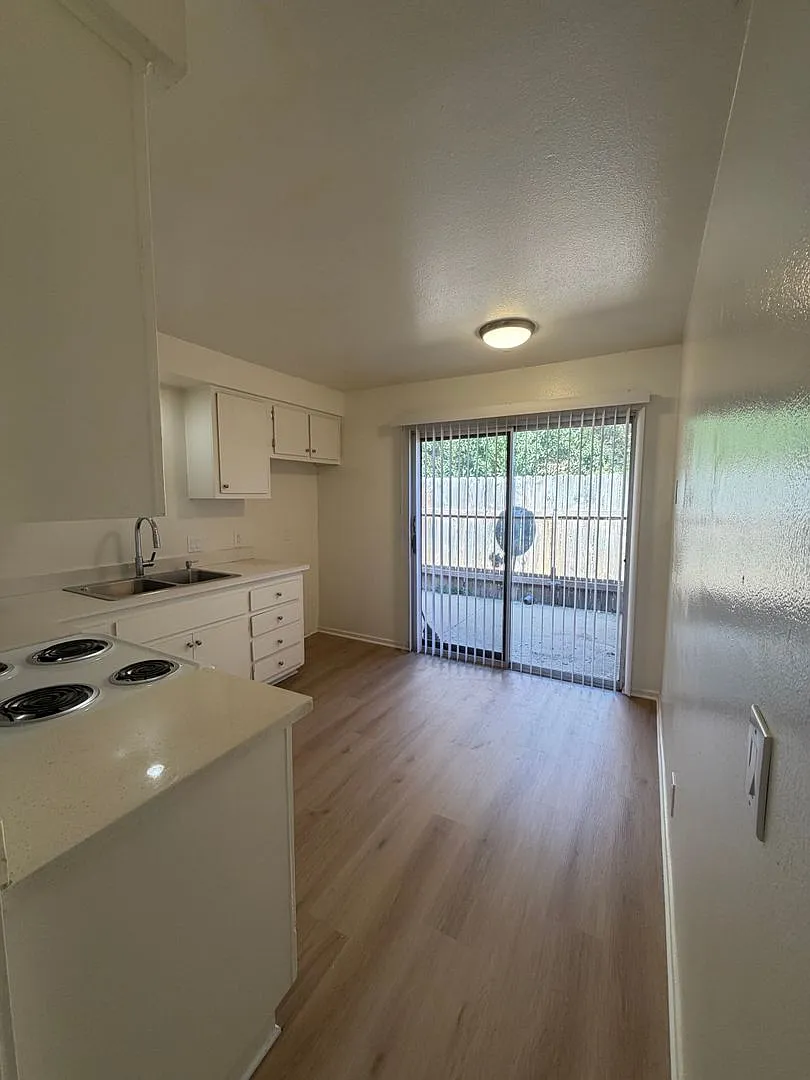 720-722 N. Ojai Road, Santa Paula, CA 93060 — Photo 4