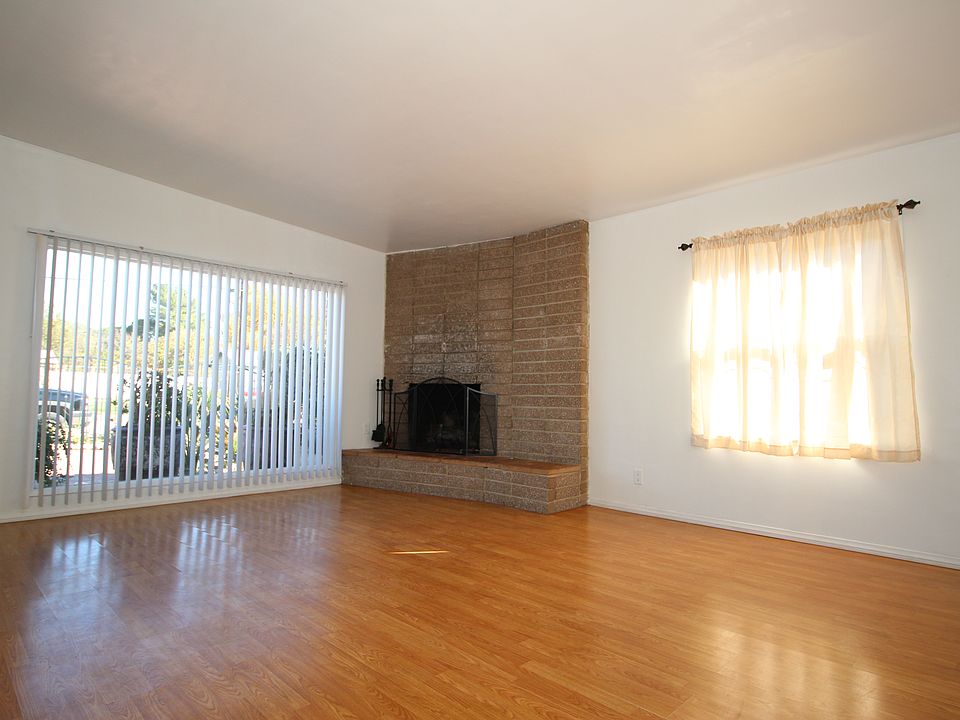 Big windows, gas fireplace.