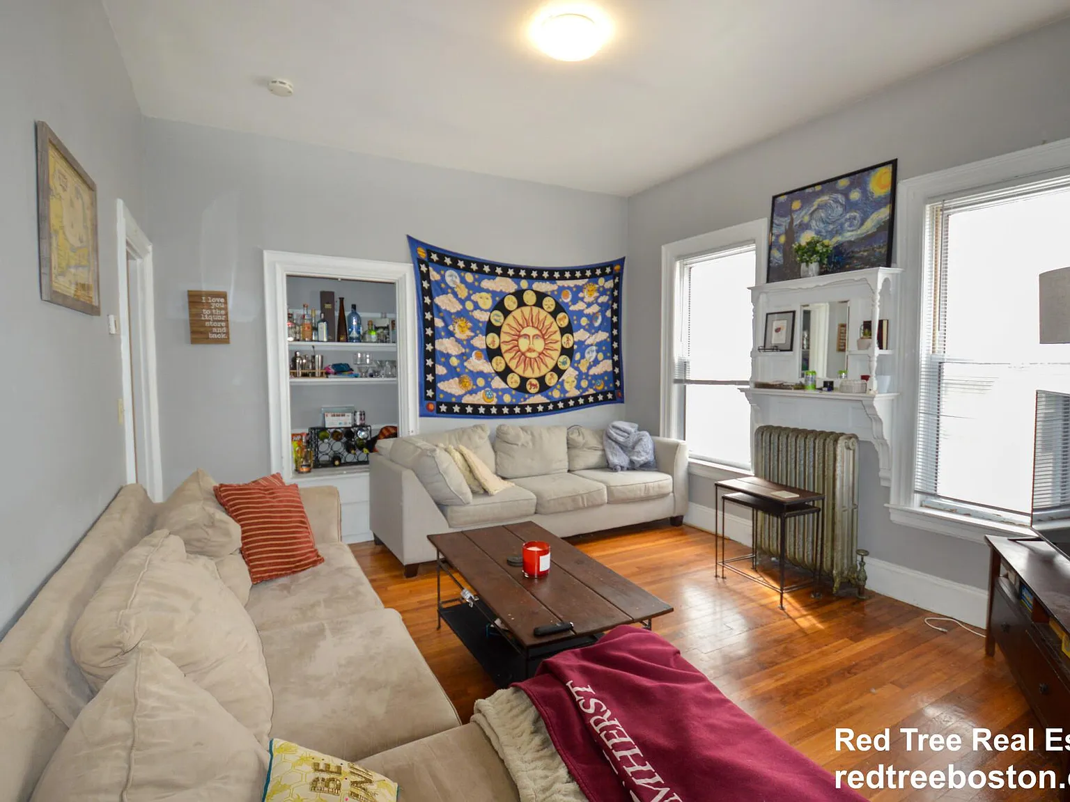 4 bed, 1400 sqft, $4,200 — Photo 2