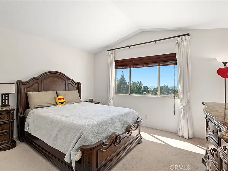 75 Parrell Ave — Photo 18