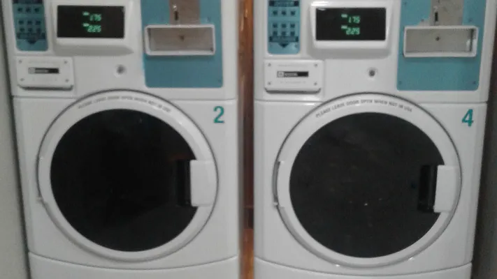 Rented by Nooklyn NYC LLC | media 19