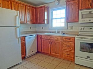 1 Donald Dr, Middletown, RI 02842