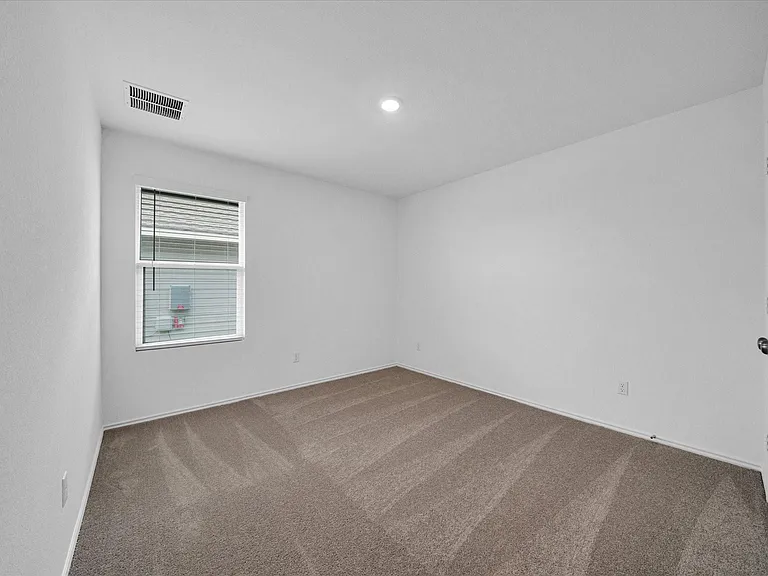 145 Crawford — Photo 27