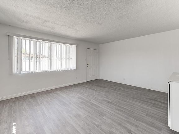 5th image of 1306 Rexford Pl