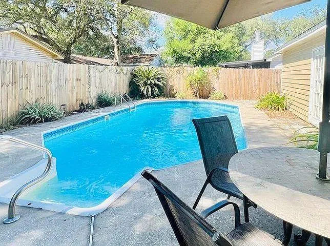 289 Honeysuckle Way — Photo 41