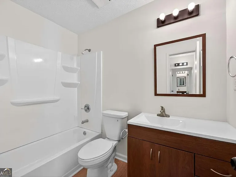 6898 Babbling Brook Dr — Photo 15