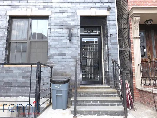 Rented by Rennit Inc. | media 45