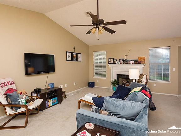 4th image of 4311 W Cheyenne Dr