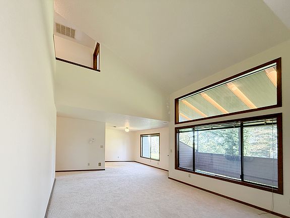 2nd image of 8949 SW Fairview Pl