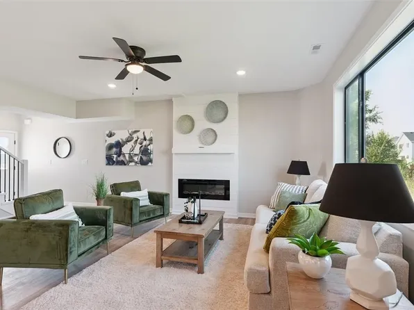 7000 Lake Ridge Ave Unit 71, Des Moines, IA 50320