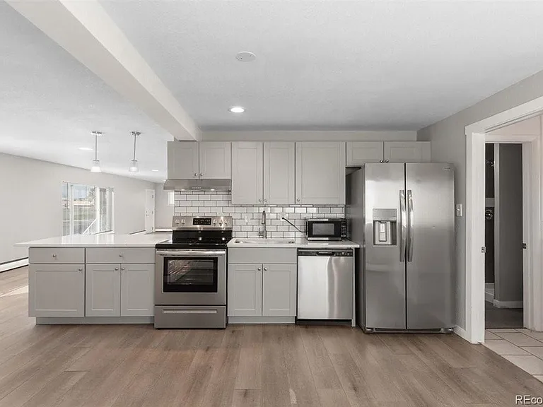 4016 Milwaukee St #A — Photo 11