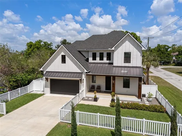 3601 W Rogers Ave, Tampa, FL 33611