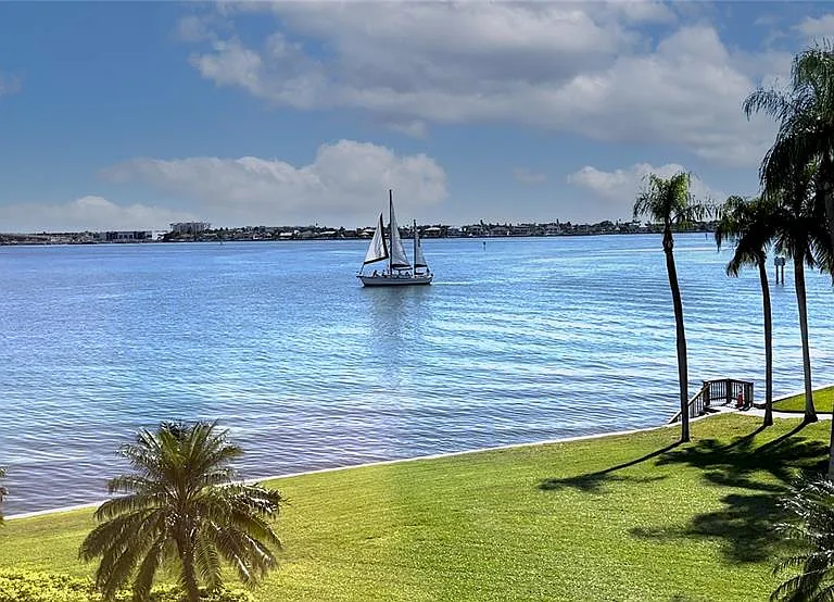 6287 Bahia Del Mar Cir #312 — Photo 4