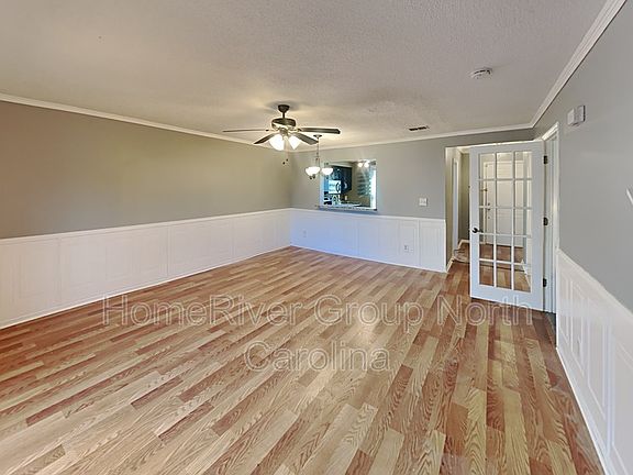 3rd image of 311 D E Montcastle Dr