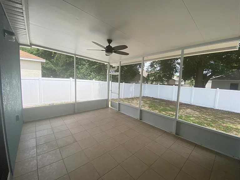 302 Bluff Pass Dr — Photo 18