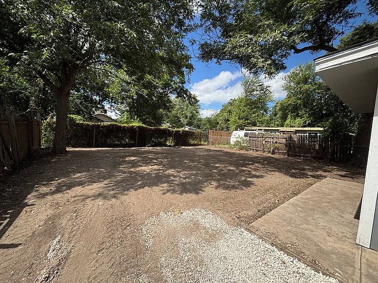 118 Tampa Ave #2 — Photo 8