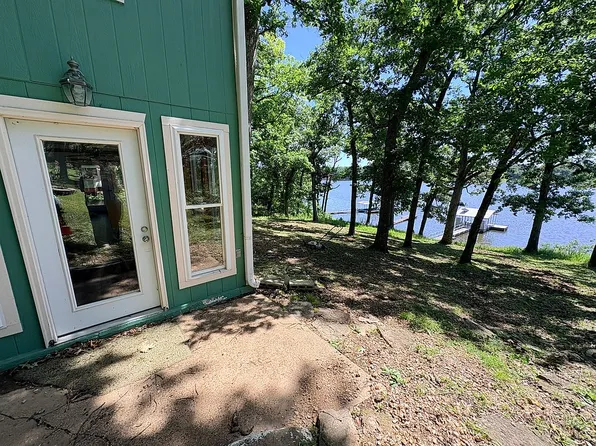 27826 County Road 207, Flemington, MO 65650