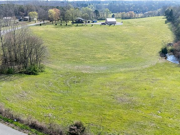 5th image of 781 Knob Creek Rd
