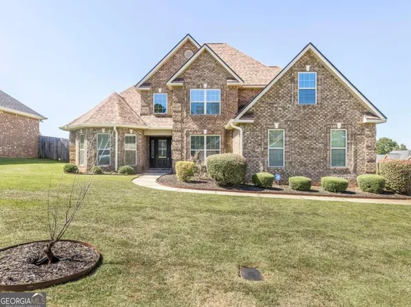 402 Charlotte Dr, Bonaire, GA 31005