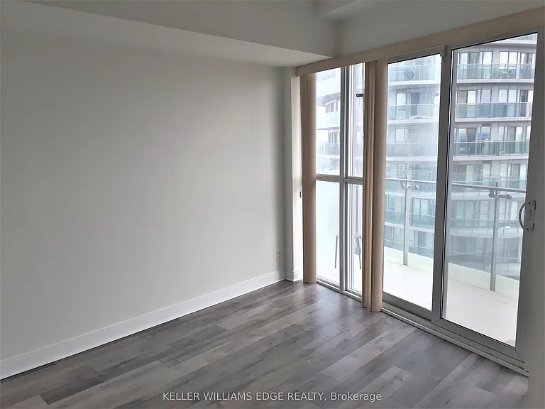 50 Absolute Ave E #3906 — Photo 13