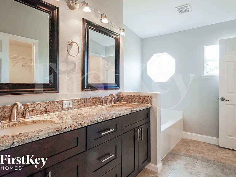 2079 Hayfield Way — Photo 7